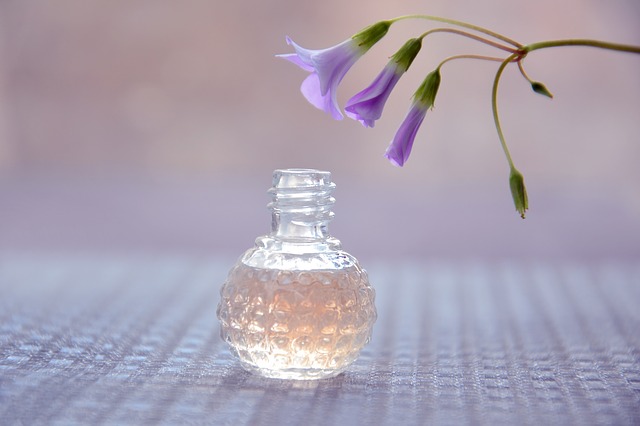 Zamienniki perfum – dlaczego warto je kupować?